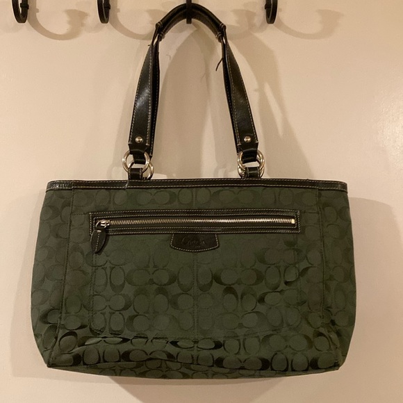 Hunter Green COACH bag - Picture 1 of 12